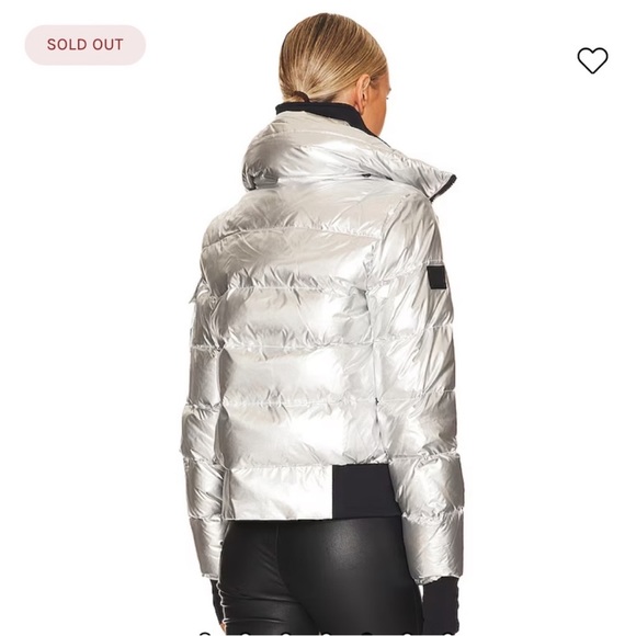 NWT SAM. SILVER BUNGALOW PUFFER JACKET W/ HOOD - Medium ($575 retail) - Picture 5 of 10